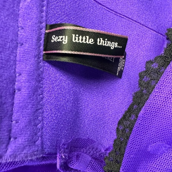 Victorias Secret intimates Nightie. Size 34D. Deep purple color. - Picture 7 of 10